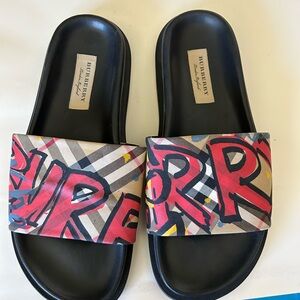 Burberry Slides Size 37